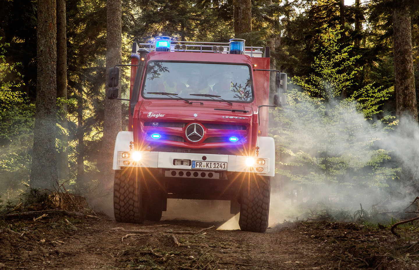 Hasičský sbor v Německu bojuje s požáry novým Unimogem